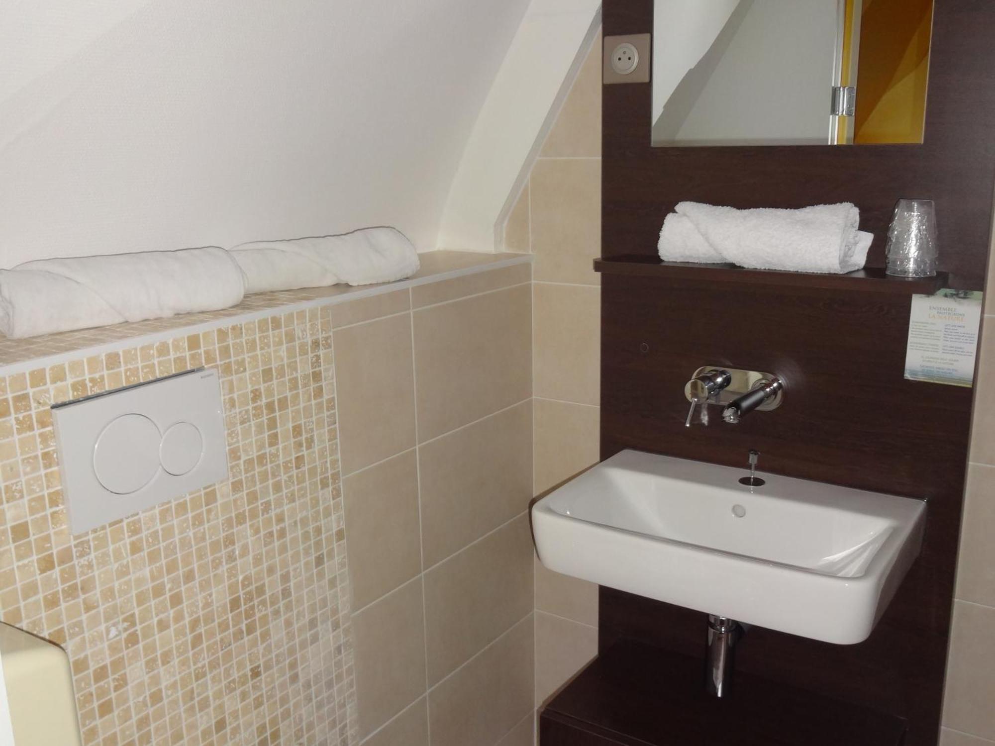 Hotel La Champagne Ardenne كابورغ الغرفة الصورة